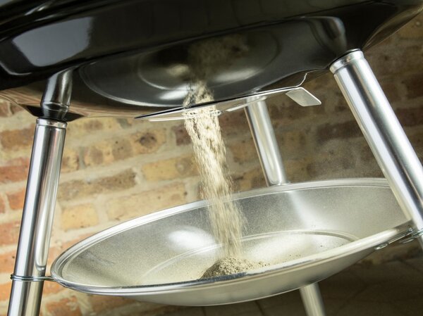 Gril na drevené uhlie Weber Compact Kettle 47 cm