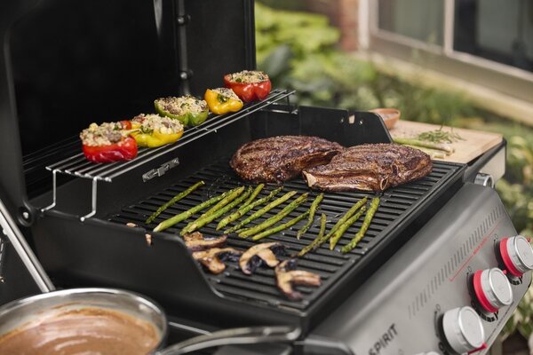 Plynový gril Weber Spirit EPX-435