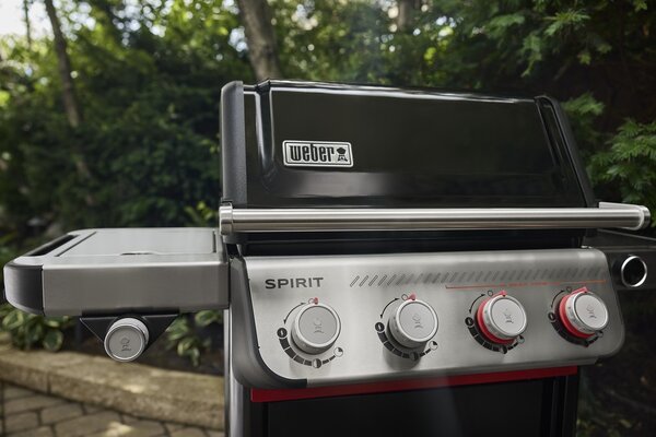 Plynový gril Weber Spirit EPX-435