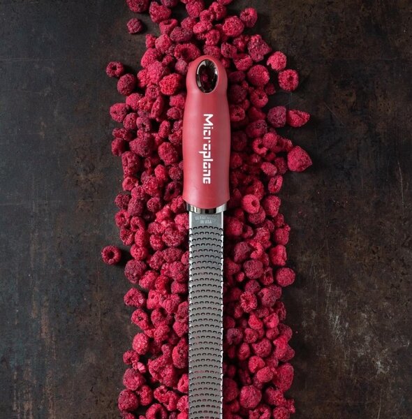 Microplane strúhadlo Premium Classic Zester - červené