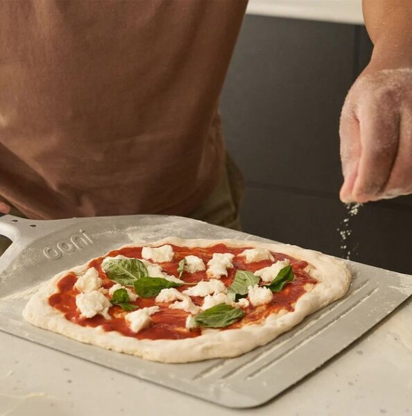 Kompaktná lopata na pizzu Ooni 12