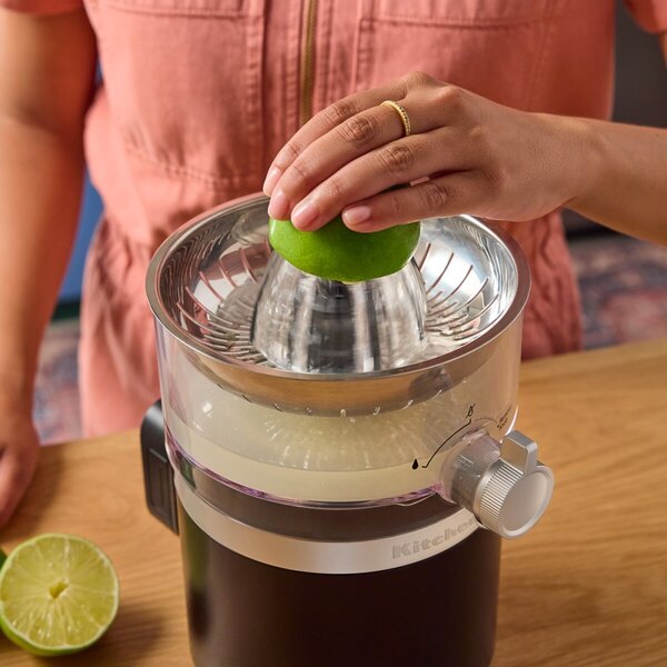 Bezdrôtový odšťavovač citrusov KitchenAid 5KCJR160BM GO