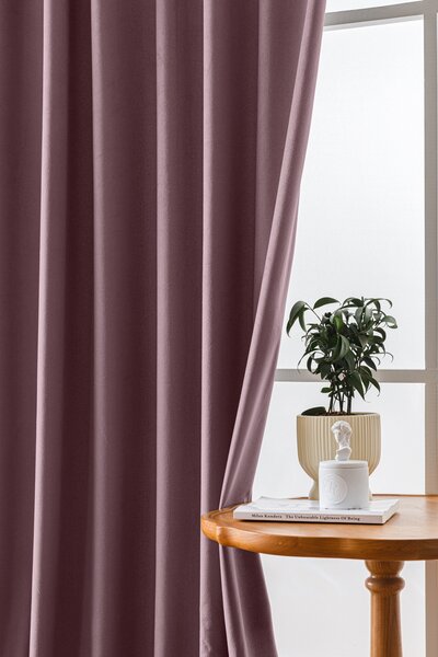 Svetlofialový zatemňovací záves VELVET 140x250 cm Zavesenie: Kovové krúžky