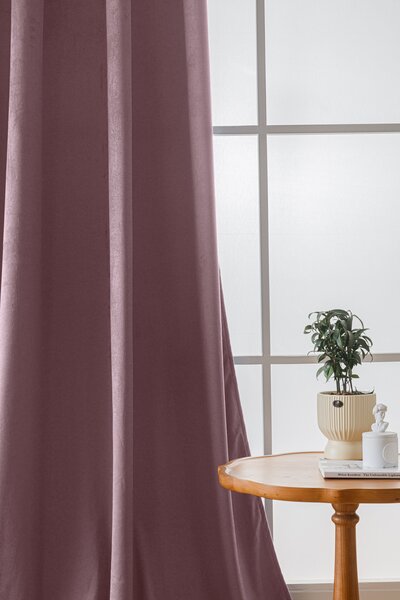 Svetlofialový zatemňovací záves VELVET 140x250 cm Zavesenie: Kovové krúžky