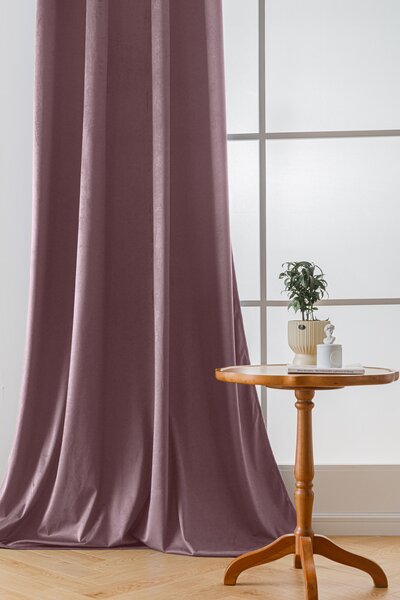Svetlofialový zatemňovací záves VELVET 140x250 cm Zavesenie: Kovové krúžky
