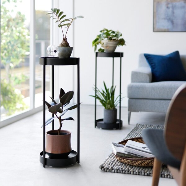 Kovový stojan na kvety (výška 70 cm) Tower – YAMAZAKI