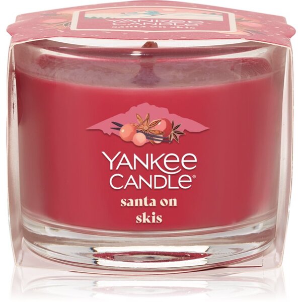 Yankee Candle Santa On Skis votívna sviečka glass 37 g