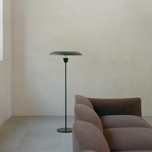 Stojacia lampa Kantarell, Black – New Works