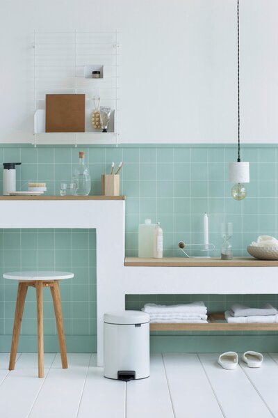 NÁŠĽAPNÝ ODPADKOVÝ KÔŠ 5 l Brabantia - Vybavenie kuchyne