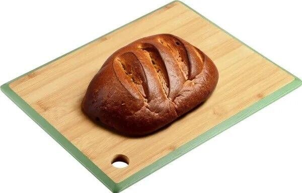Doska na krájanie so zeleným okrajom, 23 x 15 x 1 cm, bambus KESPER 58261