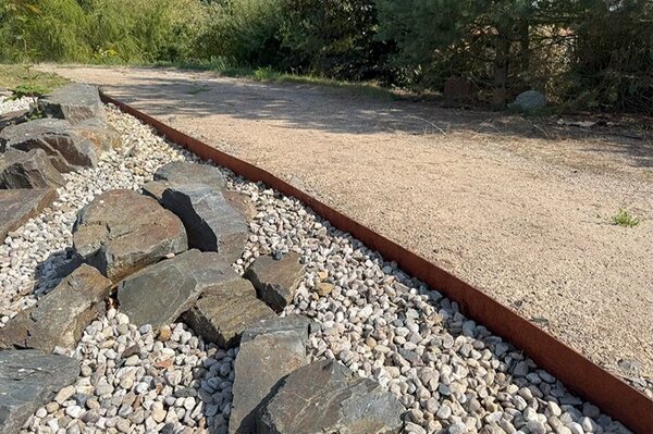 Urbis Záhradný obrubník 150 x 13 cm, corten CORGARDEN 1029