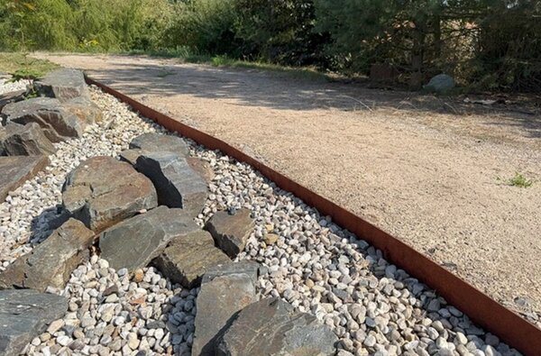 Urbis Záhradný obrubník 100 x 13 cm, corten CORGARDEN 1028