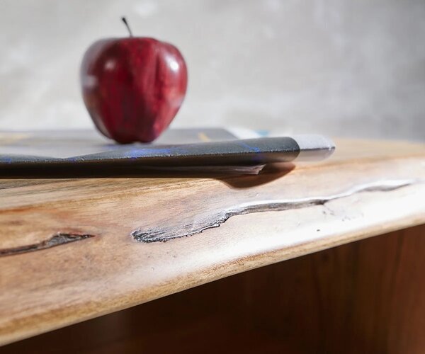 DELIFE TV stolík Live-Edge 145 cm akácia prírodná priehradka 3 zásuvky