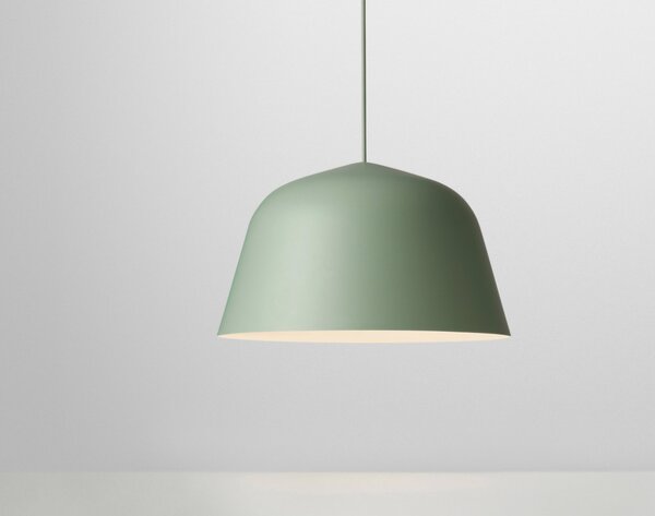 Muuto Závesná lampa Ambit Ø40, green AMBPEN4005