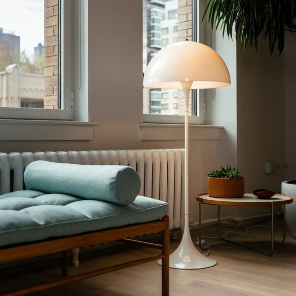 Stojacia lampa Panthella Opal White