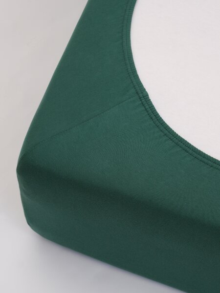 Jersey prostěradlo s elastanem 120 × 200 cm – tmavě zelené