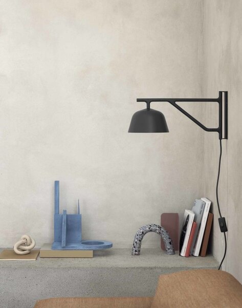Muuto Nástenná lampa Ambit, black AMBWAL01