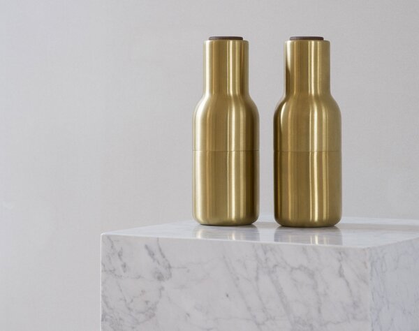 Audo Copenhagen Mlynčeky na soľ a čierne korenie Bottle, brushed brass