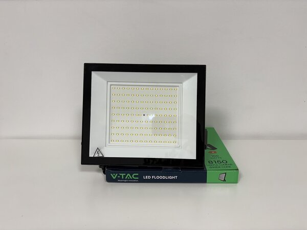 V-TAC Čierny LED reflektor 100W, Neutrálna biela 4000 - 4500K