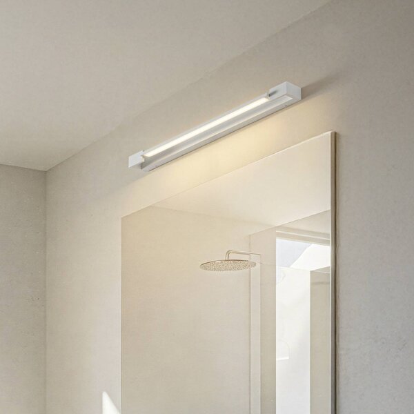 Arcchio LED nástenné svetlo Jora, 60 cm, biele, otočné, IP44, Biela / opálová, Kúpeľňa, Hliník, Moderný, Nástenné svietidlo
