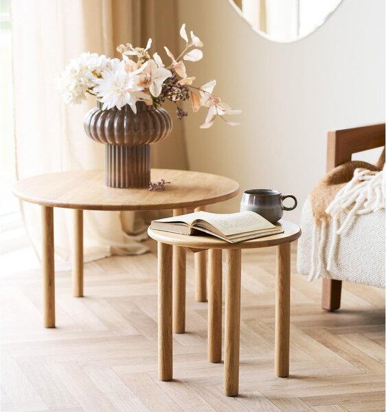 Okrúhly odkladací stolík z dubového dreva ø 40 cm Jena – House Nordic