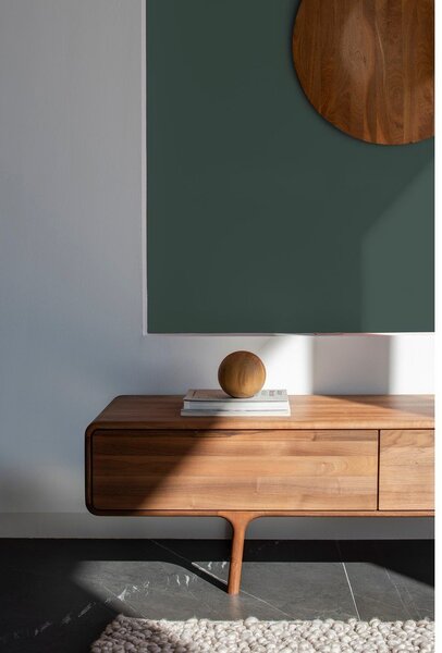 Hnedý TV stolík z orechového dreva 220x45x45 cm Fawn – Gazzda