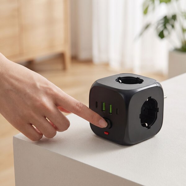 Toolight Toolight, JNH019, zásuvková kocka 7v1, 3 zásuvky + 2× USB-A + 2× USB-C, čierna, OSW-56304