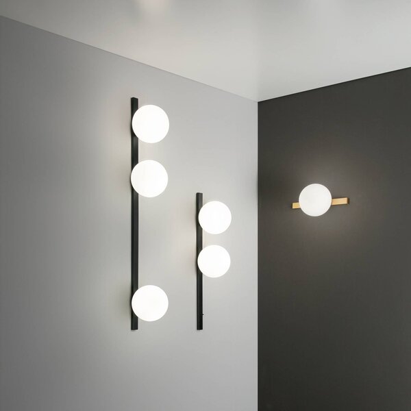 Luce Ambiente Design Nástenné svetlo Enoire, výška 90 cm, čierna, kov/sklo, 3-pl., Čierna, Obývacia izba / jedáleň, kov, Moderný