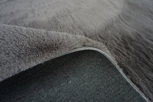 BE Koberec Cozy 1453 DARK GREY – sivý obdĺžnikový Rozmer: 120x180 cm
