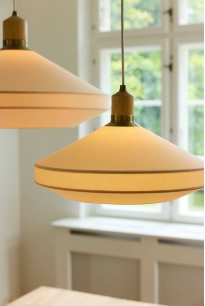 Halo Design 744305 - luster na kábli PARIS 1xE27/40W/230V, priemer 56 cm, krémová/mosadz/dub