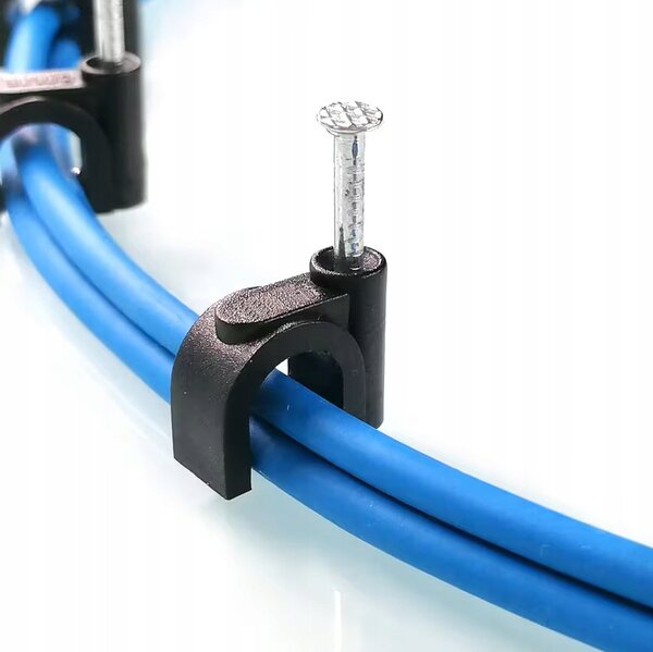 Držiaky káblov na girlandy s klincami 10 mm, 100 kusov, čierne