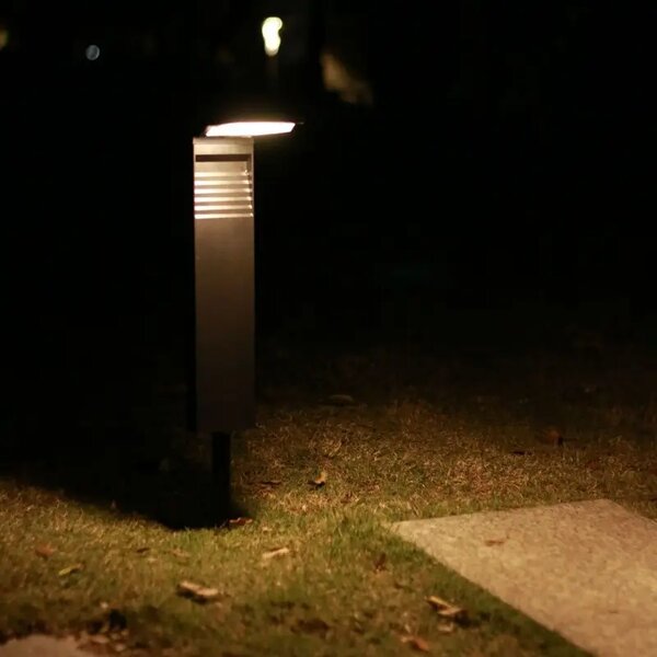 Solárna LED záhradná lampa na záhradný stĺpik so senzorom súmraku