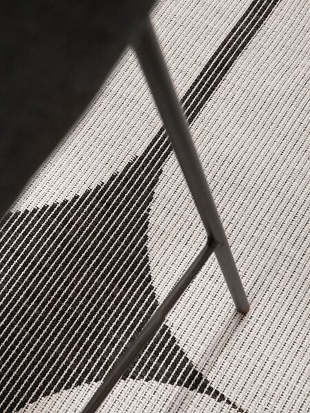 NORTHRUGS , Kusový koberec Duet Bowen 106244 Black/White kruh - na von aj na doma, 160x160 (priemer) kruh, čiernobiela, chodba / predsieň