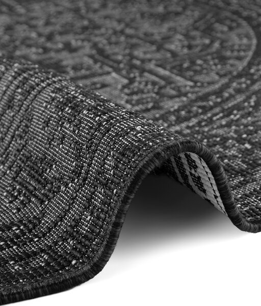 NORTHRUGS , Kusový koberec Duet Kona 106248 Black/White kruh - na von aj na doma, 160x160 (priemer) kruh, čiernobiela, chodba / predsieň