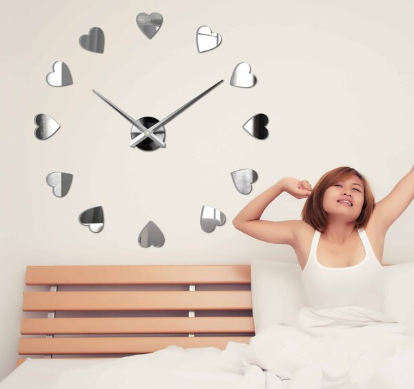 Veľké nástenné hodiny s motívom srdca I SENTOP 12S051: Čierna Ral 9005 Farba čierna RAL 9005 3259-15915 12S051 Wall clock HEU-