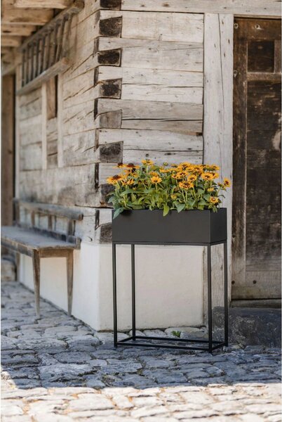 Moderný kvetináč na nožičkách STYLE, oceľ, šírka 60 cm, čierny mat