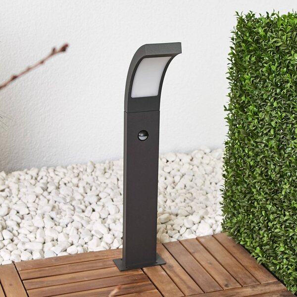 Lucande LED stĺpikové svietidlo Juvia, 60 cm, detektor pohybu, IP54, Čierna, Hliník, Moderný, Osvetlenie príjazdovej cesty