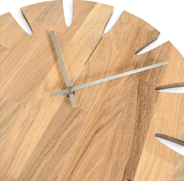 Luxusné vyrezávané drevené hodiny na stenu - UBKOP: Farba čierna RAL 9005 30 cm 4636-107946 MAS014-3041-BLACK-30