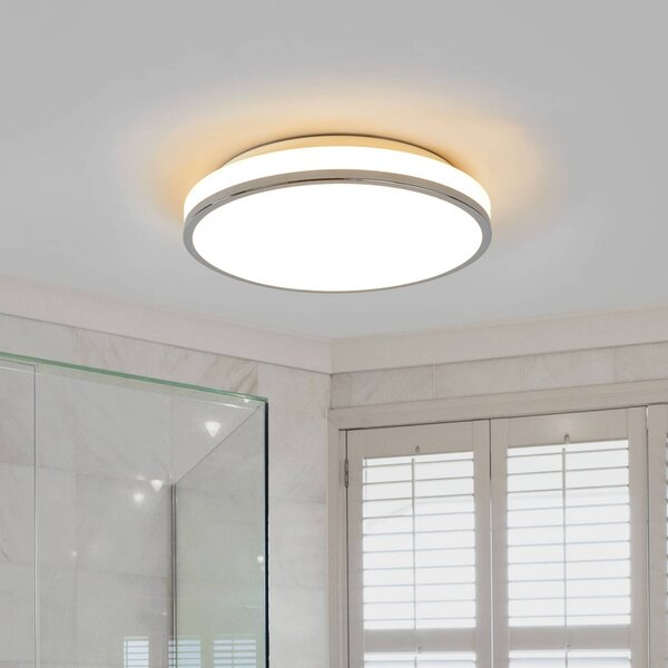 Lindby stropné LED svetlo Lyss, Ø 34 cm, chrómová farba, IP44, Biela / opálová, Kúpeľňa, Sklo, Moderný, Závesné svietidlo
