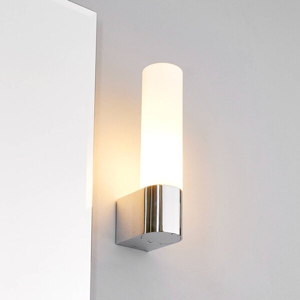 Zrkadlová lampa Lindby Melike, 27 cm, chróm, IP44, zásuvka, Chrómová / strieborná, Kúpeľňa, kov, Moderný, Nástenné svietidlo