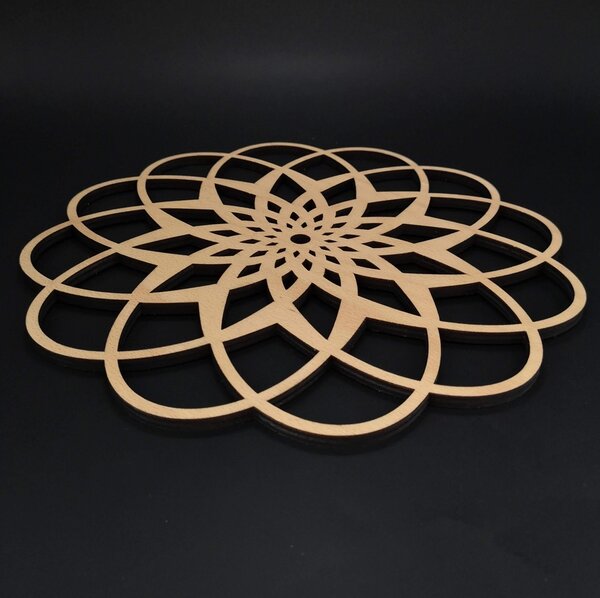 AMADEA Drevené prestieranie okrúhle mandala, masívne drevo, priemer 33 cm