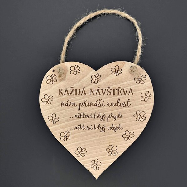 AMADEA Drevené srdce s textom Každá návšteva.., masívne drevo, 16 x 15 cm