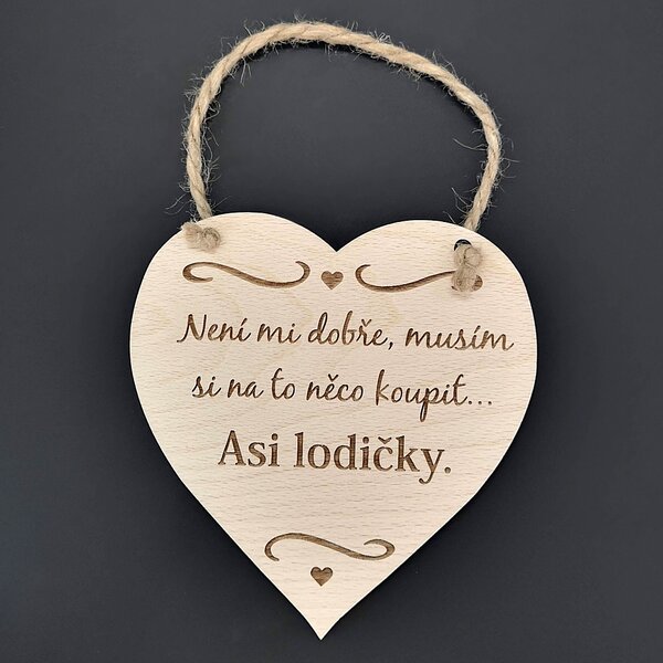 AMADEA Drevené srdce s textom Nie je mi dobre, musím..., masívne drevo, 16 x 15 cm