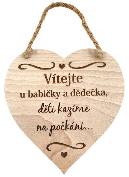 AMADEA Drevené srdce s textom Vitajte u babičky a deduška, deti.., masívne drevo, 16 x 15 cm