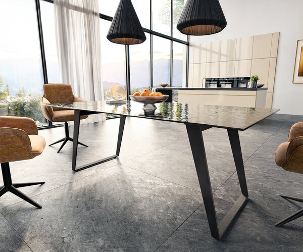 DELIFE Jedálenský stôl Edge 200x100 reliéfne sklo dymovo čierna 3D dizajn kov šikmý čierna