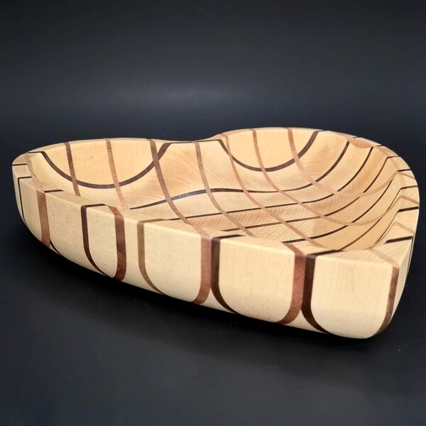 AMADEA Drevená miska s mozaikou v tvare srdca, masívne drevo, 3 druhy drevín, 25x25x4,5 cm