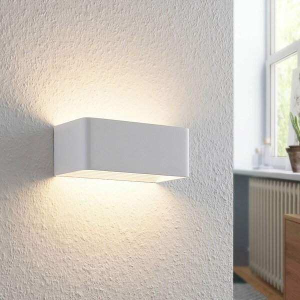 Arcchio LED nástenné svietidlo Karam, 20 cm, biele, kov, hore/dole, Biela / opálová, Obývacia izba / jedáleň, Hliník, Moderný, Nástenné svietidlo