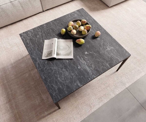 DELIFE Konferenčný stolík Levente 85x85 cm keramika Laminam® Nero Greco antracitová kovová podstava čierna