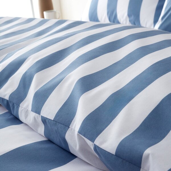 Bielo-modré obliečky na dvojlôžko 200x200 cm Cove Stripe – Catherine Lansfield