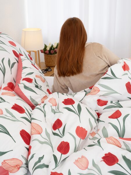 Bavlnené obliečky Renforcé - Kvety tulipánov červené